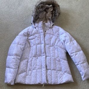 Eddie Bauer Women’s Lodge Down Jacket